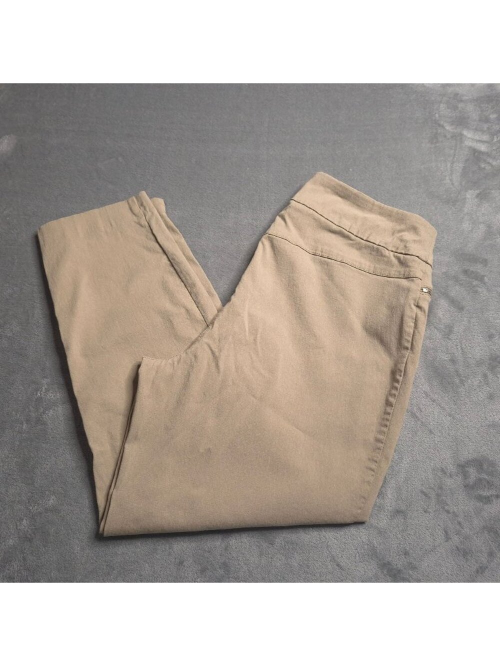 Westbound Woman Beige Straight Leg Pull On Cropped Pants 16W Mid Rise Slimming